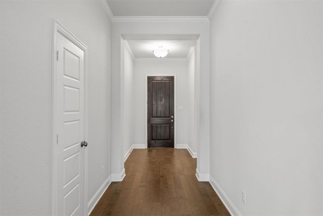 905 Heriot Court, Mcgregor, TX 76657