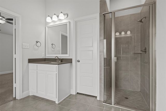 905 Heriot Court, Mcgregor, TX 76657