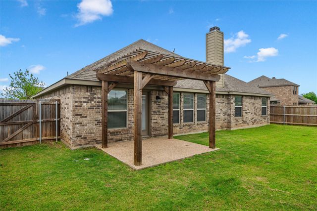 905 Heriot Court, Mcgregor, TX 76657
