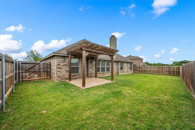 905 Heriot Court, Mcgregor, TX 76657