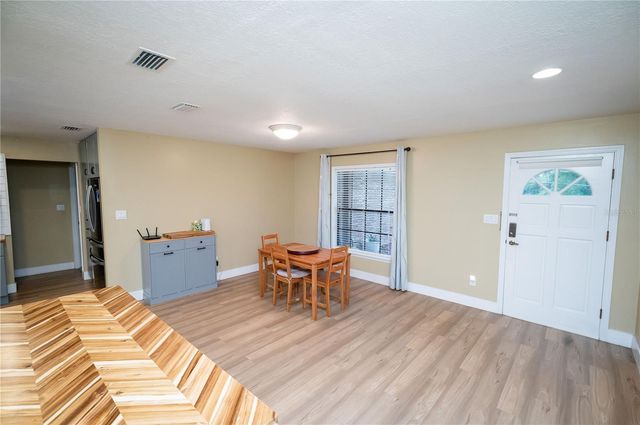 23816 OAK TREE DRIVE, Sorrento, FL 32776