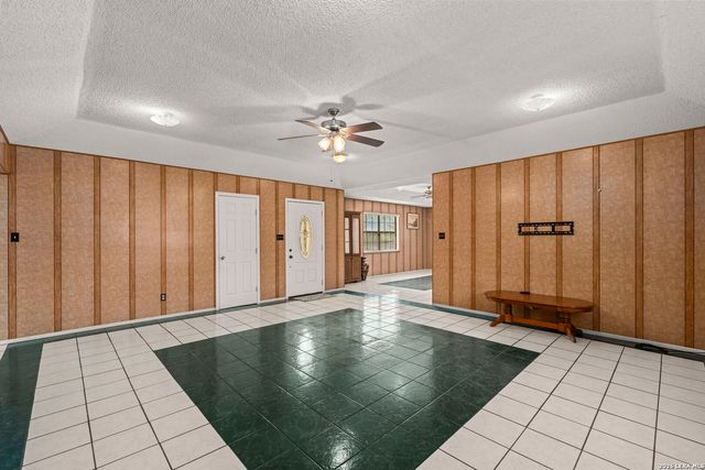 105 East St, Stockdale, TX 78160