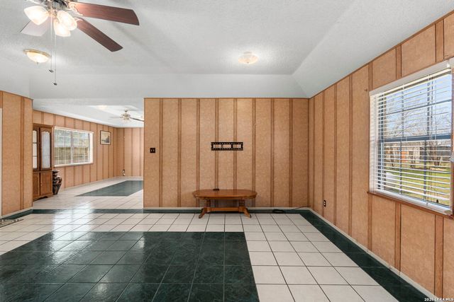 105 East St, Stockdale, TX 78160