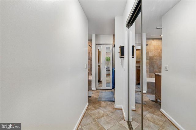 25 TIVOLI LAKE CT, Silver Spring, MD 20906