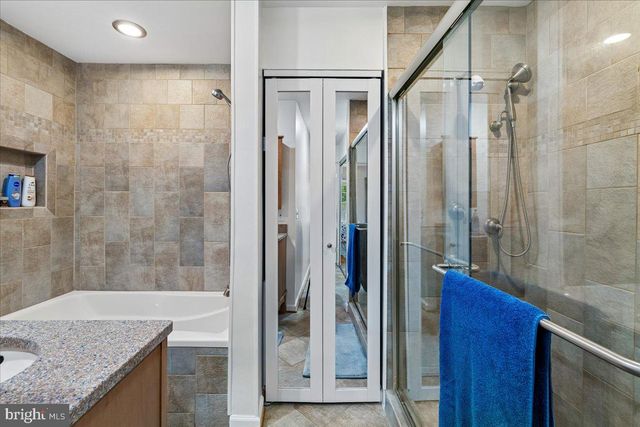 25 TIVOLI LAKE CT, Silver Spring, MD 20906