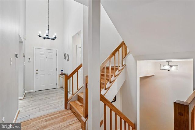 25 TIVOLI LAKE CT, Silver Spring, MD 20906