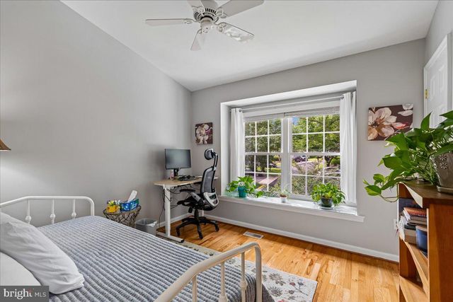 25 TIVOLI LAKE CT, Silver Spring, MD 20906