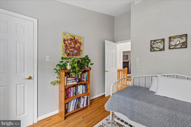 25 TIVOLI LAKE CT, Silver Spring, MD 20906
