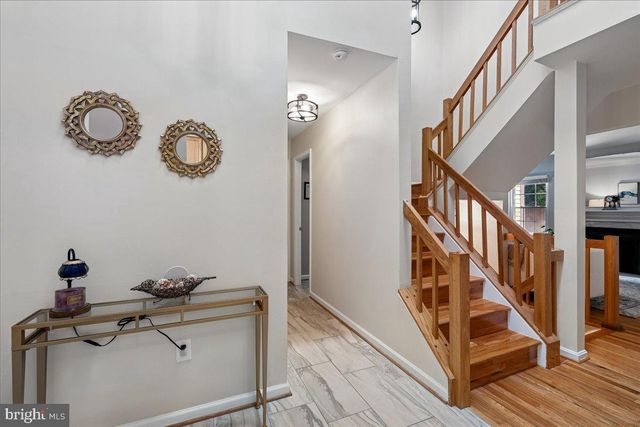 25 TIVOLI LAKE CT, Silver Spring, MD 20906