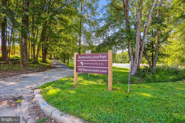 25 TIVOLI LAKE CT, Silver Spring, MD 20906
