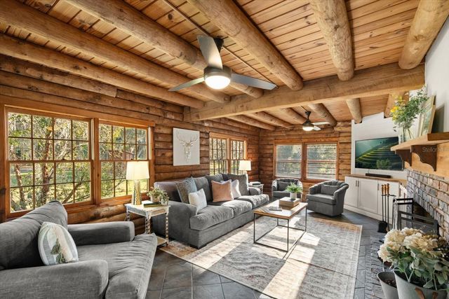 27201 WOODHOLLOW ROAD, Mount Dora, FL 32757