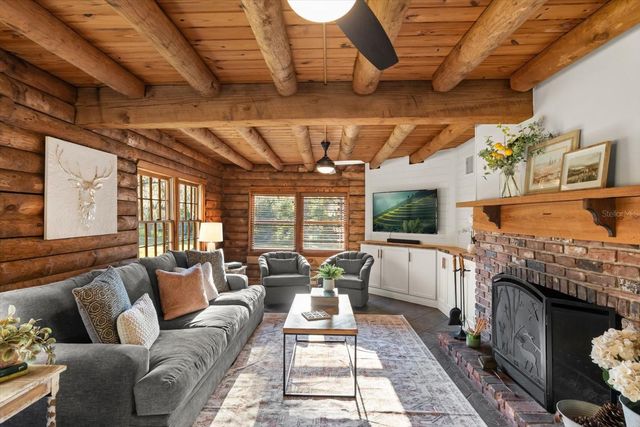 27201 WOODHOLLOW ROAD, Mount Dora, FL 32757