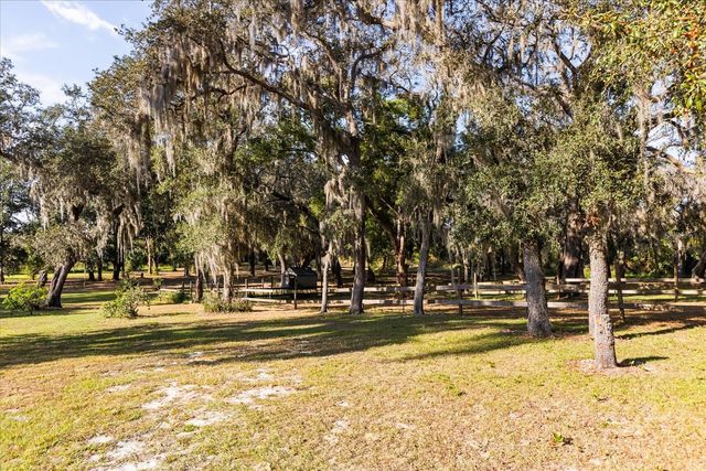 27201 WOODHOLLOW ROAD, Mount Dora, FL 32757