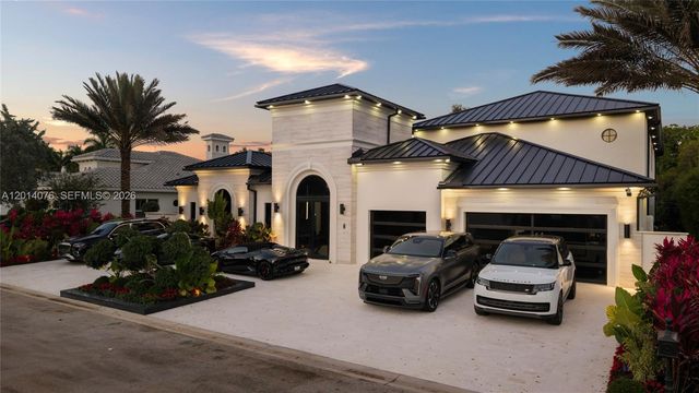 541 E Enclave Cir E, Pembroke Pines, FL 33027
