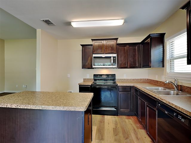 1334 Barrel Drive, Dallas, TX 75253