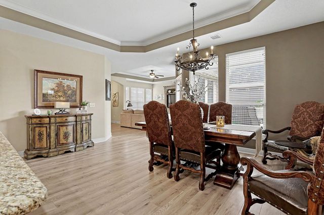4875 N Indian Oak Street, Bel Aire, KS 67226