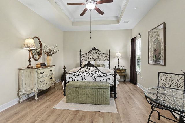 4875 N Indian Oak Street, Bel Aire, KS 67226