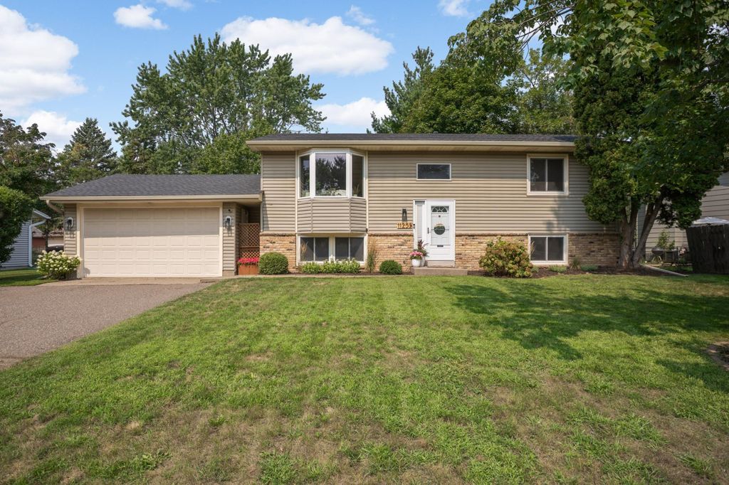 11255 Rhode Island Avenue N, Champlin, MN 55316 — photo 2