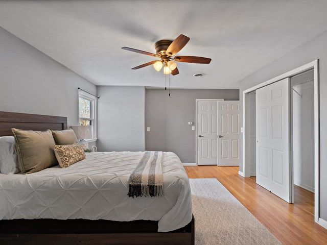 8210 Ridgewood Road, Rock Island, IL 61201