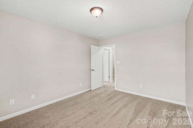 9828 Aventide Lane, Charlotte, NC 28215