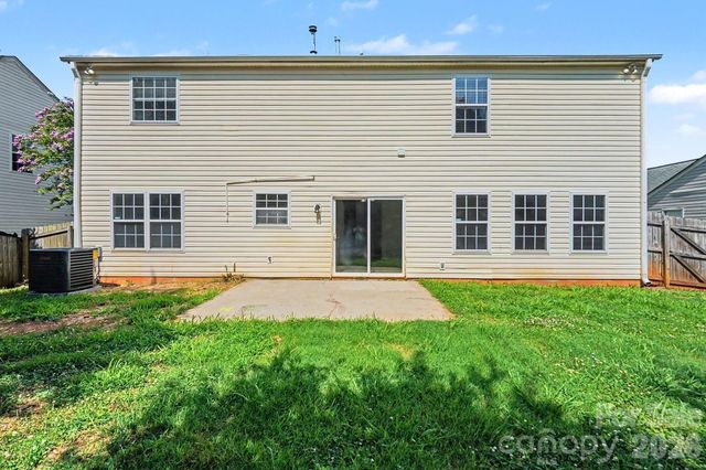 9828 Aventide Lane, Charlotte, NC 28215