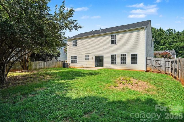 9828 Aventide Lane, Charlotte, NC 28215
