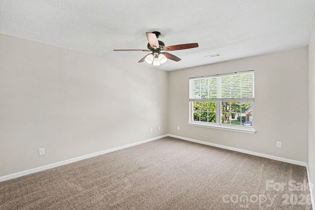 9828 Aventide Lane, Charlotte, NC 28215