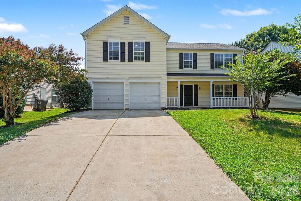 9828 Aventide Lane, Charlotte, NC 28215