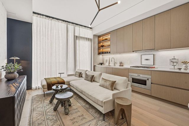 610 Davis ST 2906, Austin, TX 78701