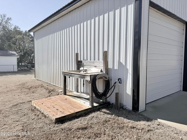 201 Live Oak Drive, Swansboro, NC 28584