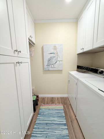 201 Live Oak Drive, Swansboro, NC 28584