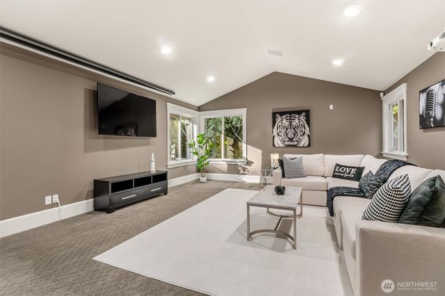 16432 57th Avenue SE, Snohomish, WA 98296