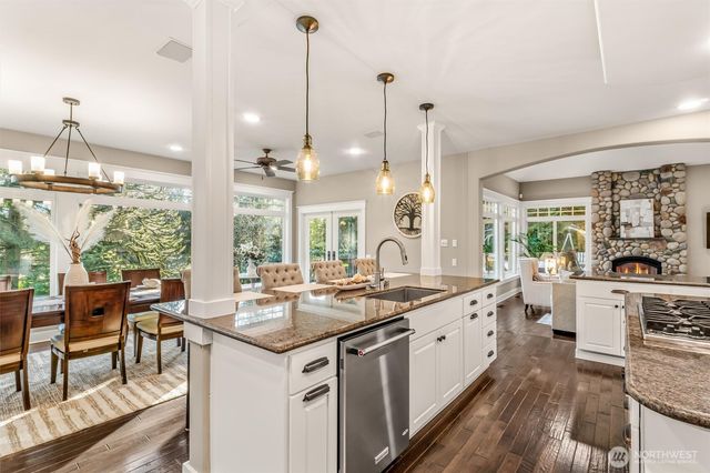 16432 57th Avenue SE, Snohomish, WA 98296