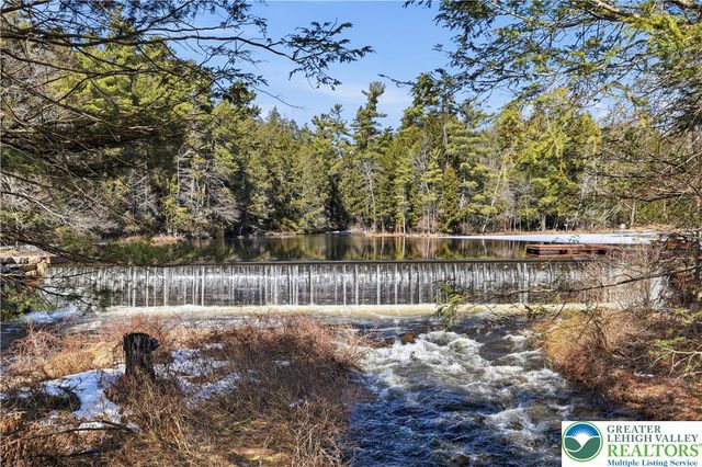 158 Halgas Lane, Tobyhanna Twp, PA 18350