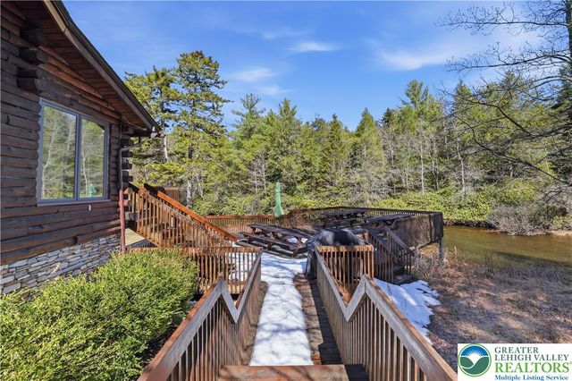 158 Halgas Lane, Tobyhanna Twp, PA 18350