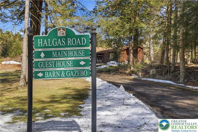 158 Halgas Lane, Tobyhanna Twp, PA 18350