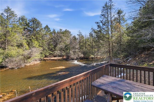 158 Halgas Lane, Tobyhanna Twp, PA 18350