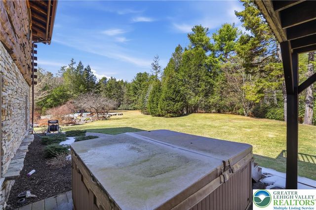 158 Halgas Lane, Tobyhanna Twp, PA 18350