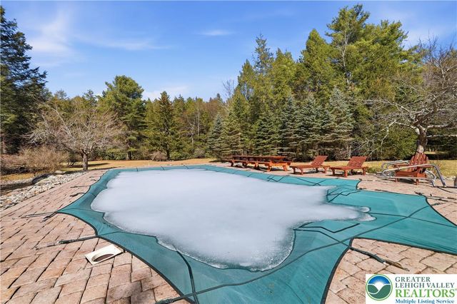 158 Halgas Lane, Tobyhanna Twp, PA 18350