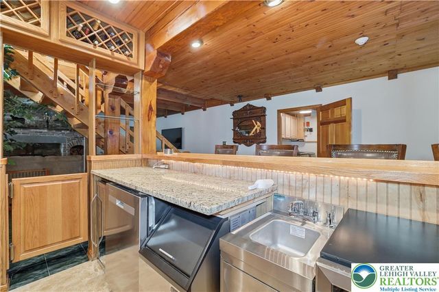 158 Halgas Lane, Tobyhanna Twp, PA 18350