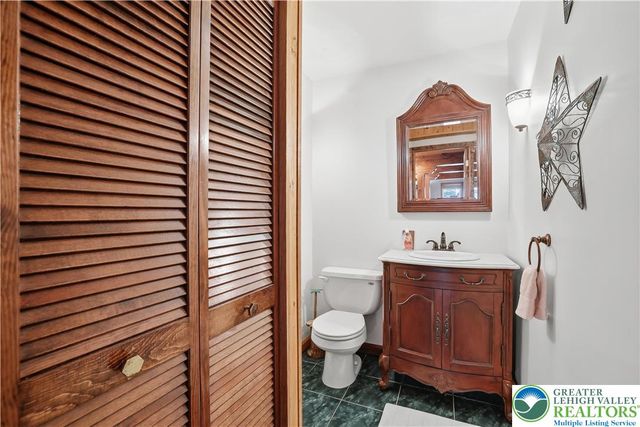 158 Halgas Lane, Tobyhanna Twp, PA 18350