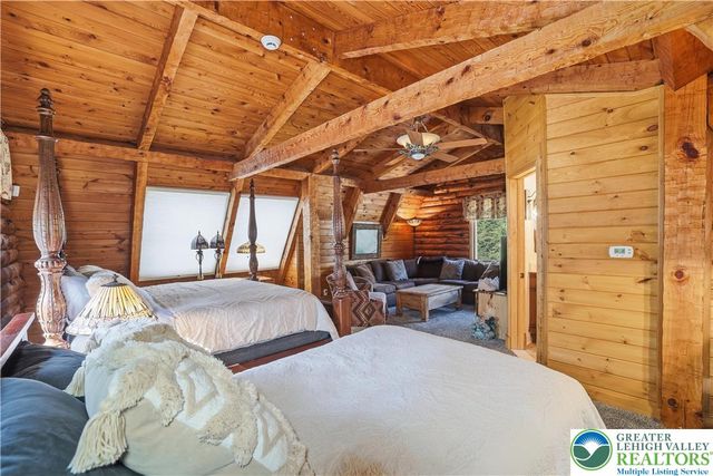 158 Halgas Lane, Tobyhanna Twp, PA 18350