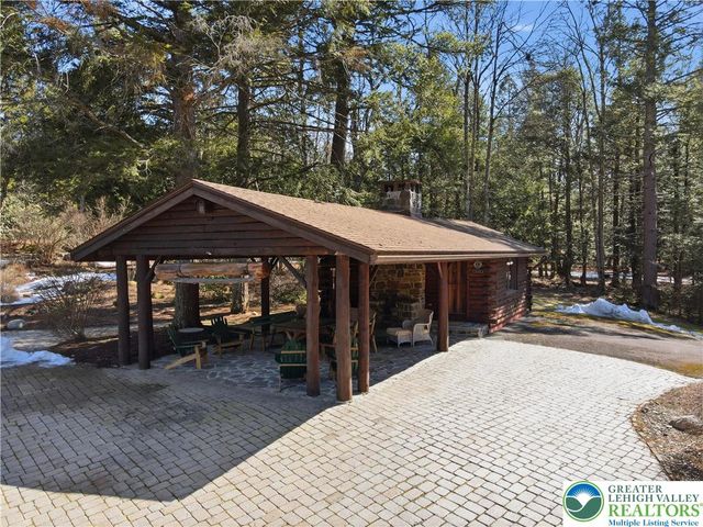 158 Halgas Lane, Tobyhanna Twp, PA 18350