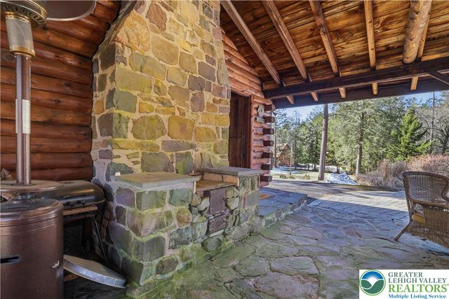 158 Halgas Lane, Tobyhanna Twp, PA 18350