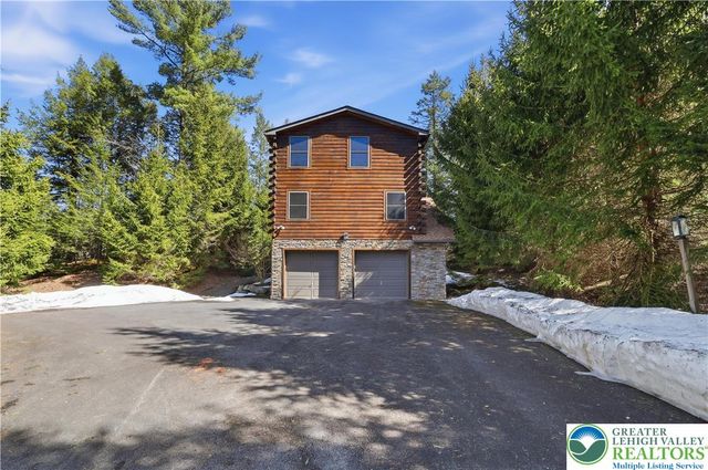 158 Halgas Lane, Tobyhanna Twp, PA 18350