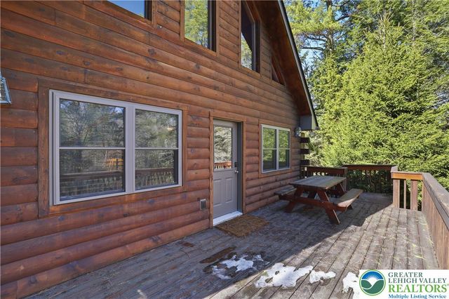 158 Halgas Lane, Tobyhanna Twp, PA 18350