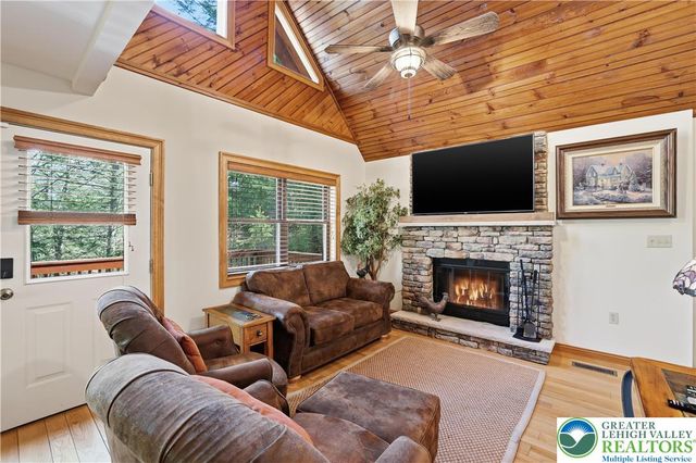 158 Halgas Lane, Tobyhanna Twp, PA 18350