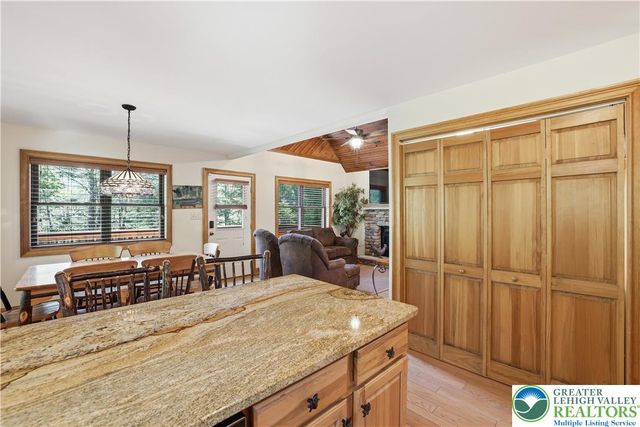 158 Halgas Lane, Tobyhanna Twp, PA 18350