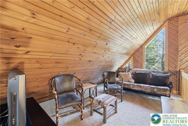 158 Halgas Lane, Tobyhanna Twp, PA 18350