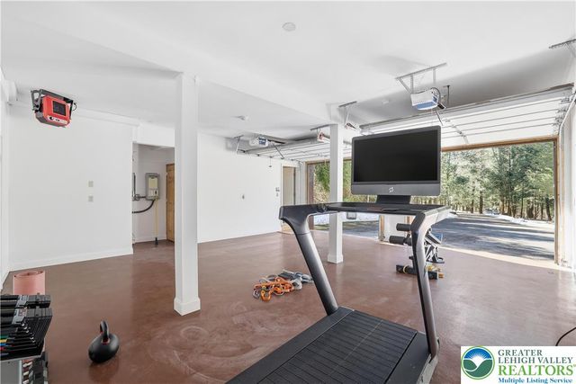 158 Halgas Lane, Tobyhanna Twp, PA 18350